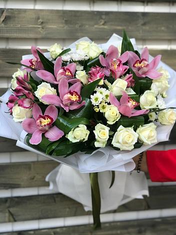 Букет цветов из: Розы и Хризантемы в Парфентьево