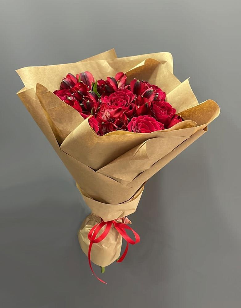 Букет цветов из: Альстромерии и Розы в Парфентьево