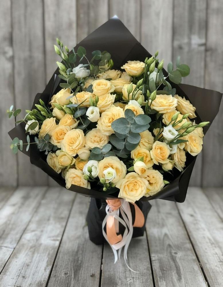 Букет цветов из: Розы и Лизиантусы в Парфентьево