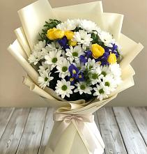 Букет цветов из:  Ирисы, Хризантемы и Розы #REPLACE_PRED# Парфентьево