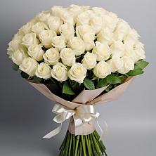 Букет 101 беля роза Белоснежка в Парфентьево