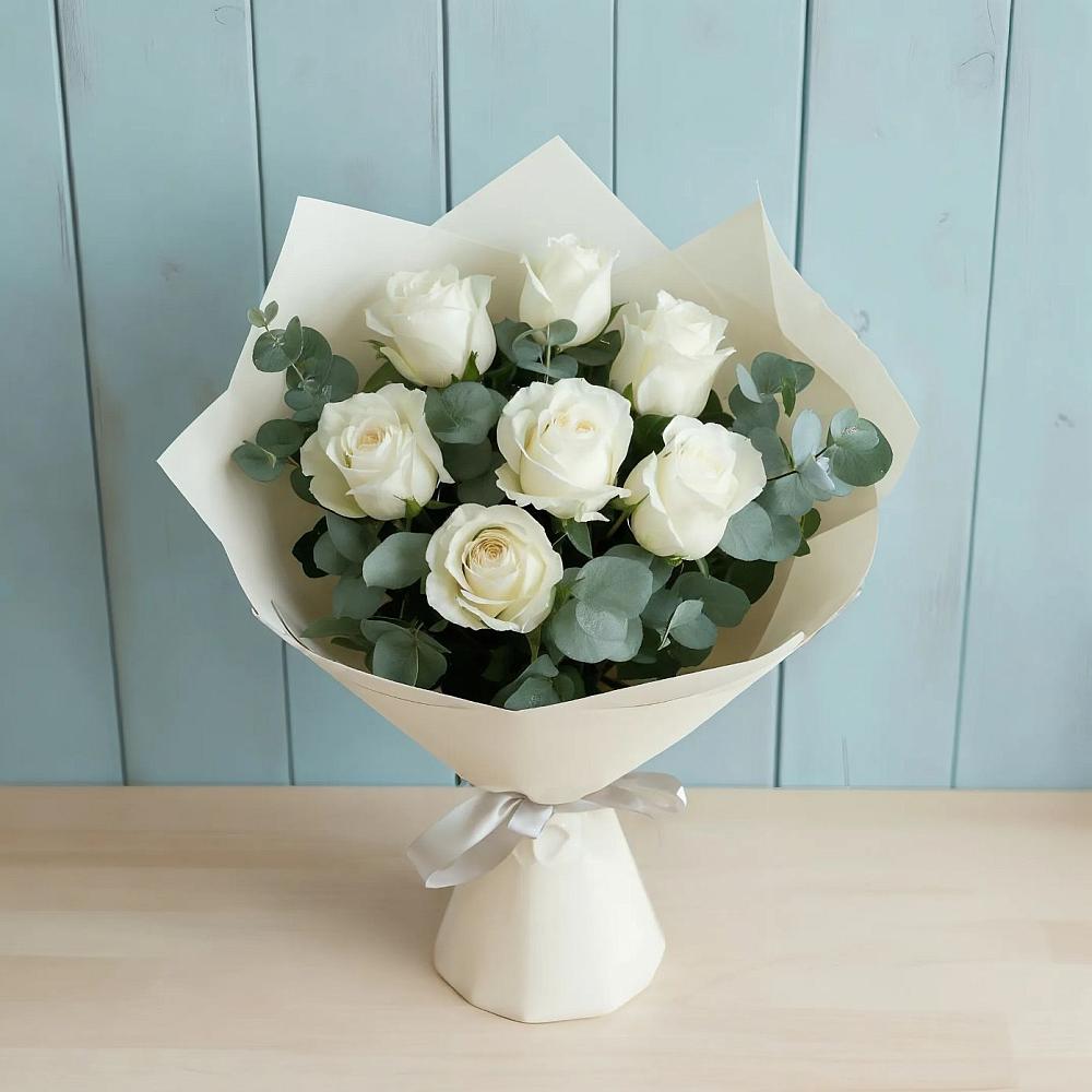 Букет Белые розы в Эвкалипте в Парфентьево