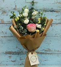 Букет цветов из:  Розы и Лизиантусы в Парфентьево